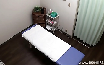 激情 Japan Babe Gives Amazing Handjob Ending In Intense