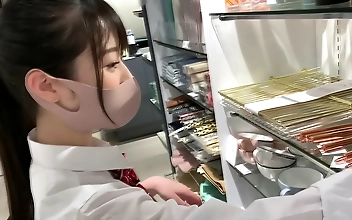 娇妻 Hot Asian Beauty Hino Mahiru Perfects Her Blowjob