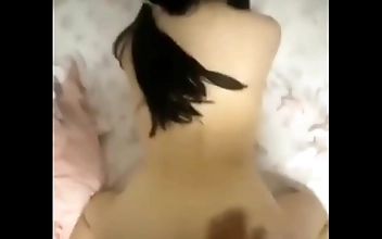 黄色 Honey Tempts Cock With Seductive Touches Leading Into