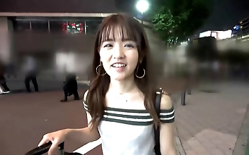 粉嫩 公交车 Sizzling Sara Nakamura Ignites Wild Orgy with Explosive