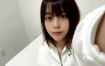 白浆 Passionate Asian Dykes-Intense Tit-Mashing Encounter