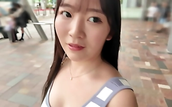 激情 老女人 Sizzling Asian Mom Ignites Passion in Fiery Bedtime