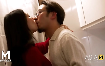 被 Passionate Kiss Ignites Hot Thick Cock Sex Adventure